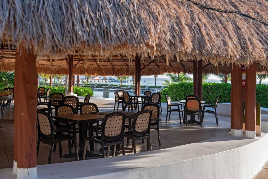 Amara, Depa Con Vista Al Mar Apartment Канкун Екстериор снимка